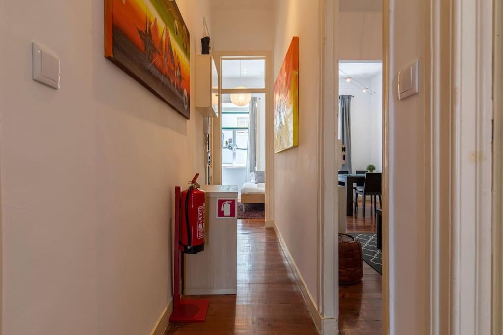 Typical Lisbon Apartment 2Bdr ภายนอก รูปภาพ