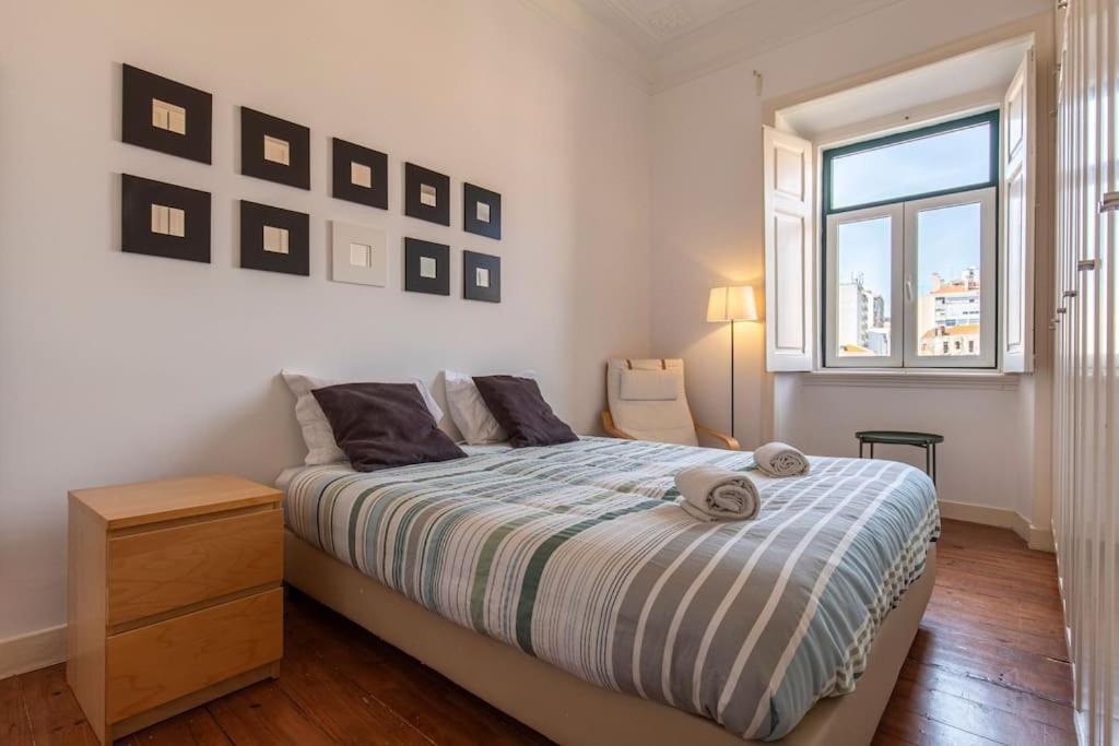 Typical Lisbon Apartment 2Bdr ภายนอก รูปภาพ