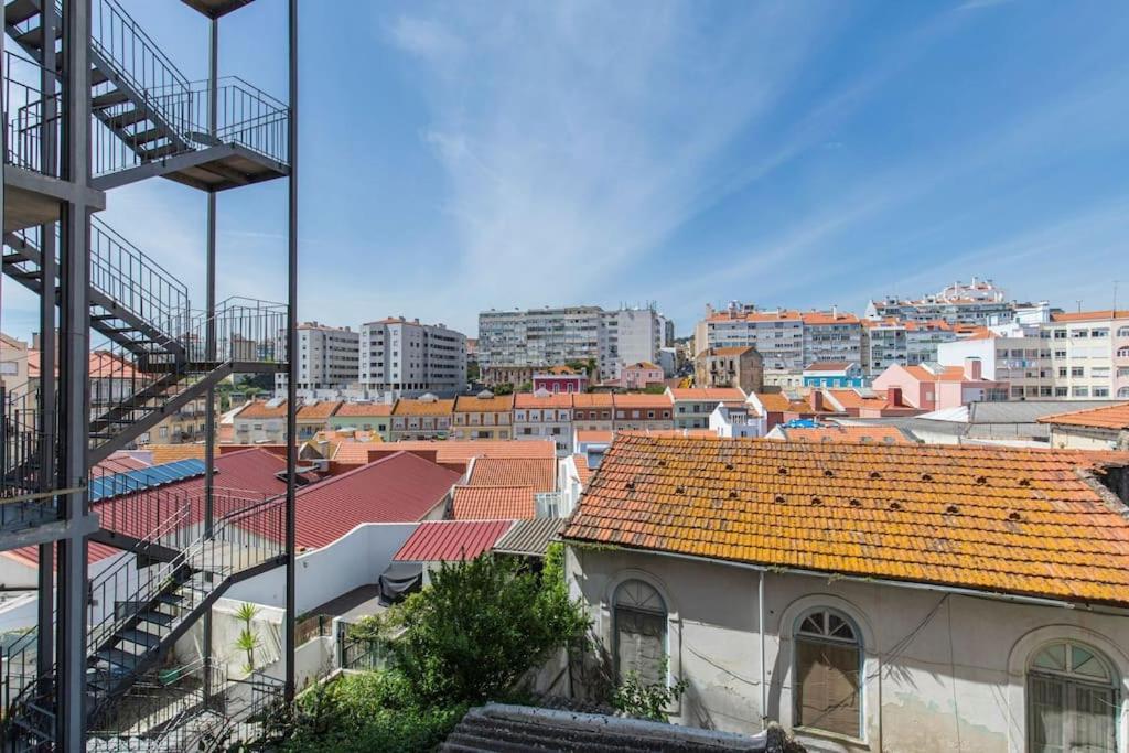 Typical Lisbon Apartment 2Bdr ภายนอก รูปภาพ